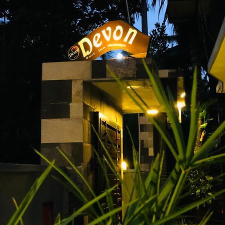 Devon Surf . Inn - Hiriketiya ディックウェラ エクステリア 写真